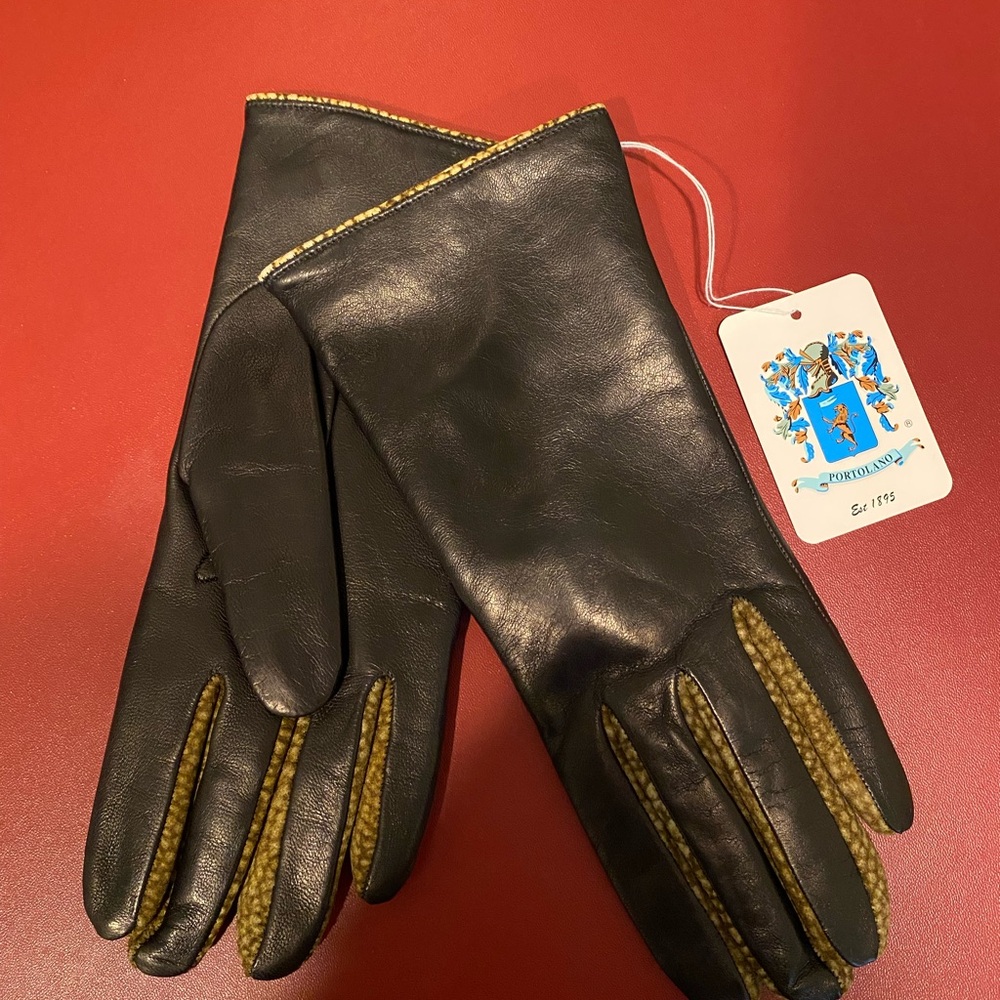 Portolano Black Leather Gloves with Gold Trim and cashmere lining, size 7